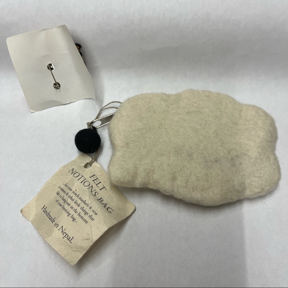 Knitter’s gift set. Pin and coin purse. Sheep - Picture 4 of 4